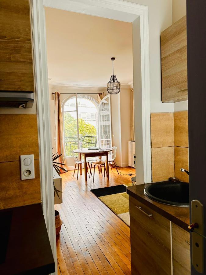 Cosy Appartement Avec Vue Tour Eiffel Paris Exterior photo